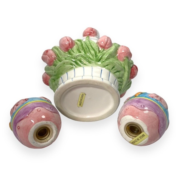Easter Eggs in Basket Salt & Pepper Shakers Tulips Holiday Spring Ceramic 6” H - Picture 8 of 9